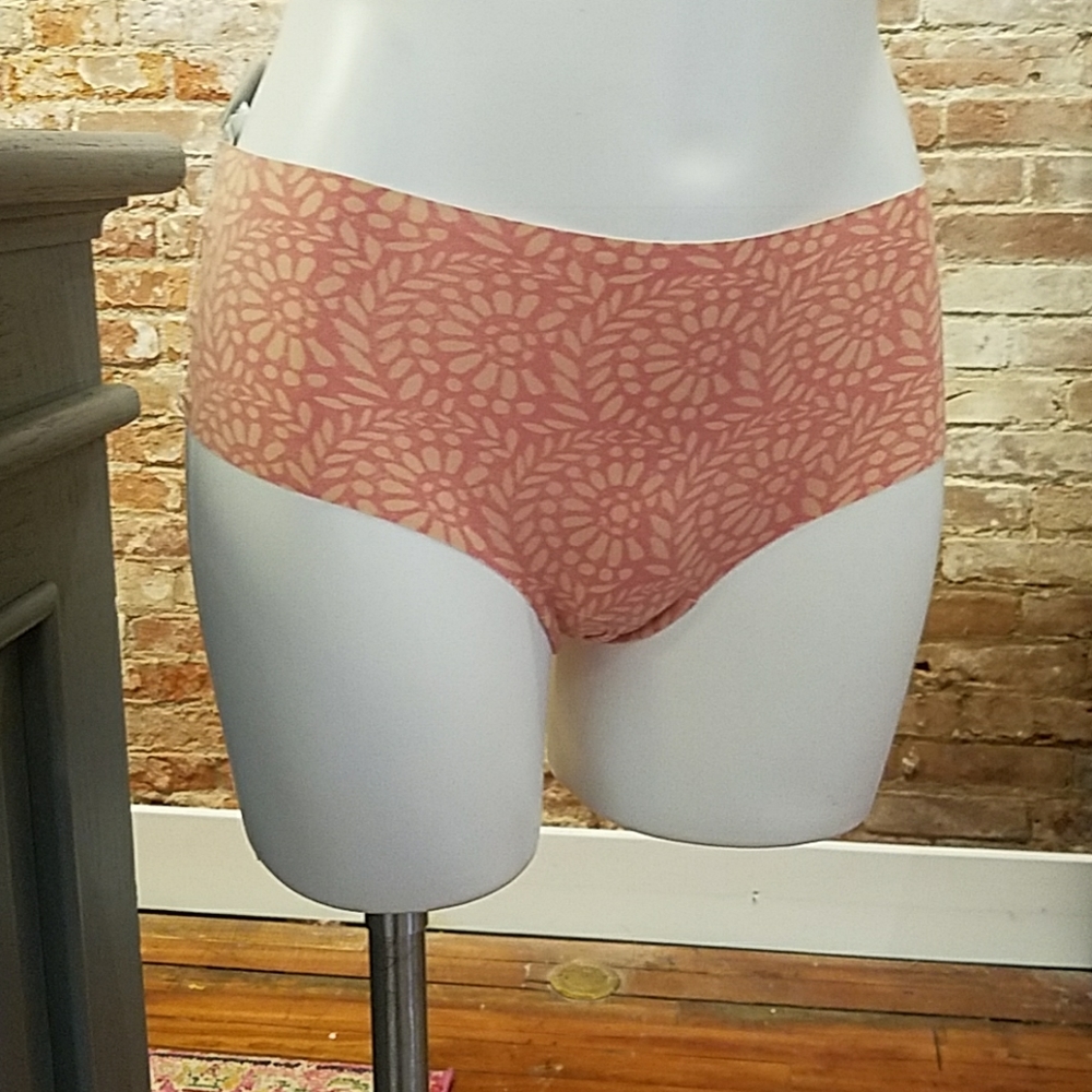 NWT - No Line Panties by Lou